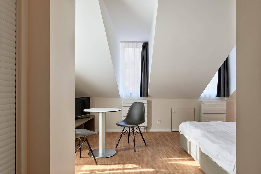 Hotel Hine Adon フリブール エクステリア 写真