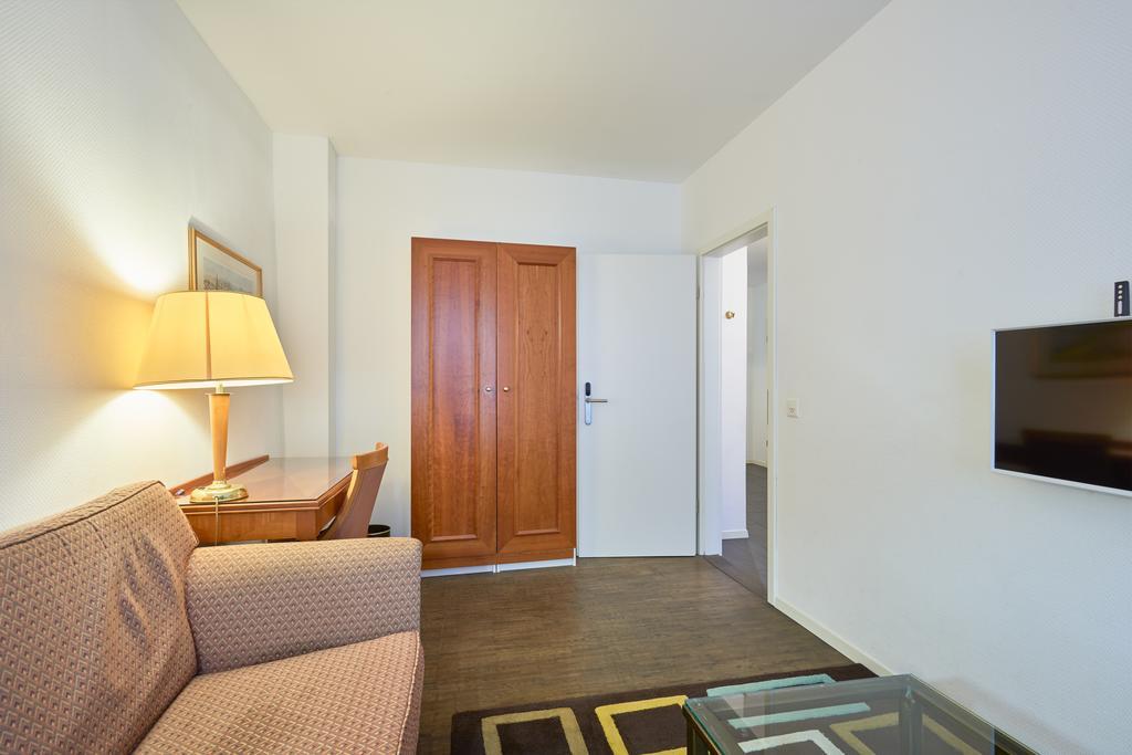 Hotel Hine Adon フリブール エクステリア 写真
